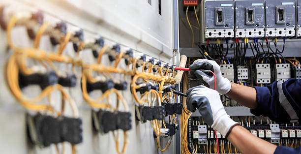 Professional Electrician technician working in Lakeside, VA
